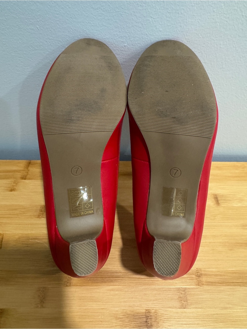Classic Pump Red - Picture 6 of 7